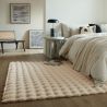 Tapis fausse fourrure effet gaufré beige Waffle salon