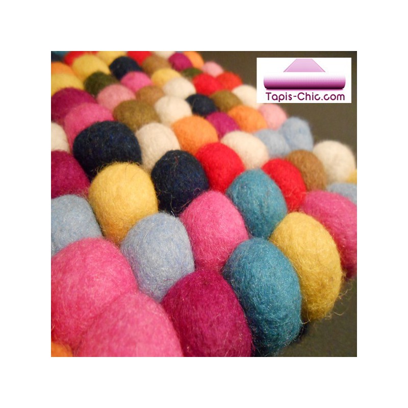 Tapis Design Balls boules de laines multicolore par Carving