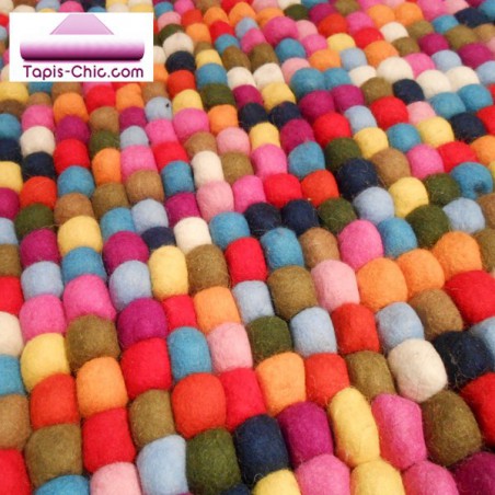 Tapis Design Balls boules de laines multicolore par Carving Tapis Design Balls boules de laines multicolore par Carving