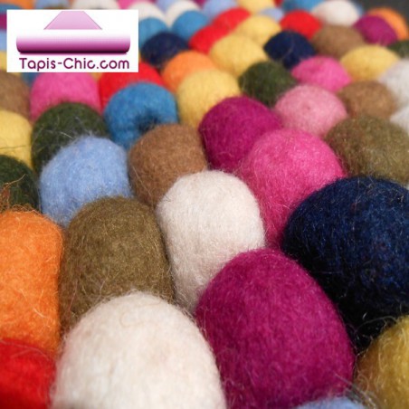 Tapis Design Balls boules de laines multicolore par Carving Tapis Design Balls boules de laines multicolore par Carving