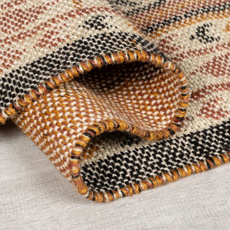 Tapis en jute motif jacquard rouge Rami dessous