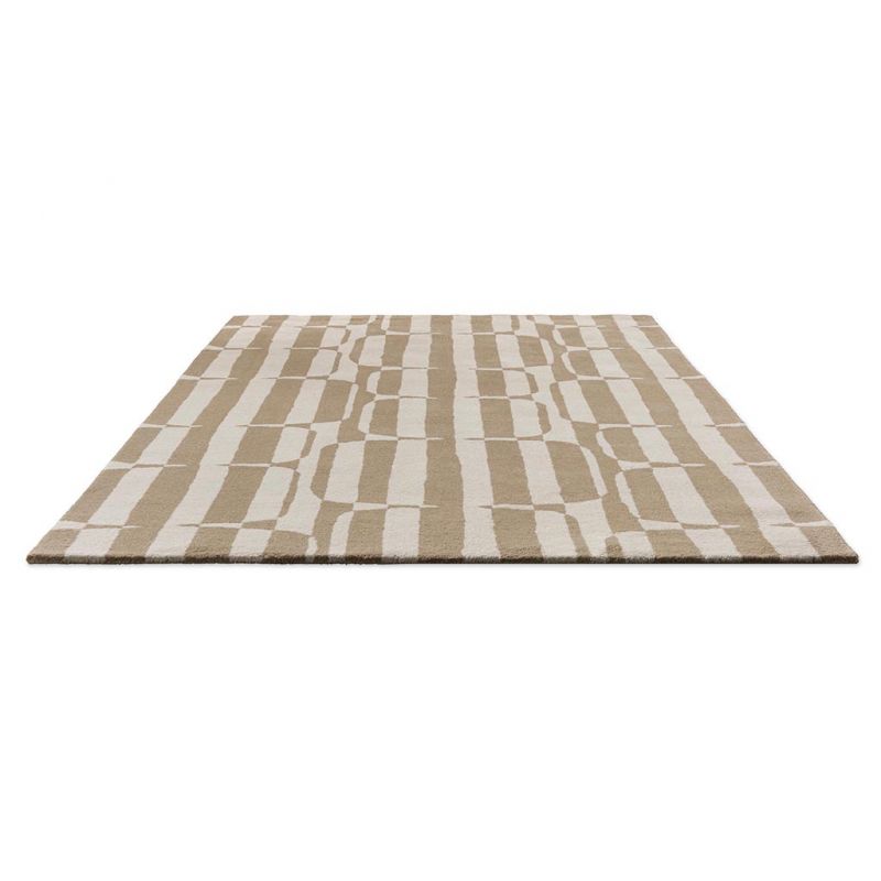 Tapis à motif galet rayé caramel Scion a plat