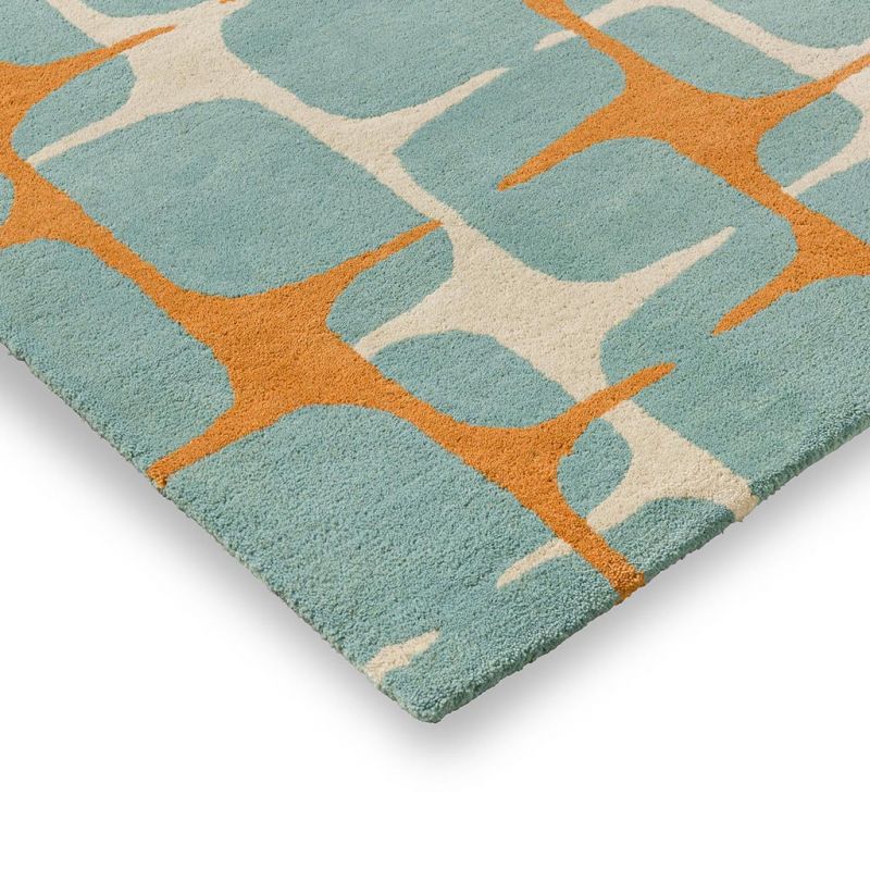 Tapis à motif galet Lohko bleu et orange Scion angle