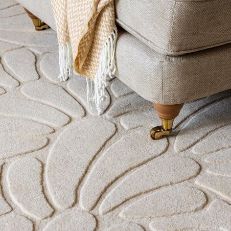 Tapis haut de gamme en laine motif floral beige détail couleur Tapis haut de gamme en laine motif floral beige détail couleur