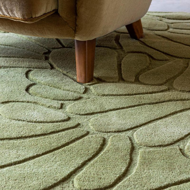 Tapis haut de gamme en laine motif floral vert détail couleur