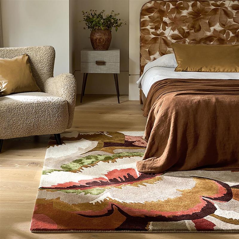 Tapis haut de gamme en laine et viscose Calathea terracotta Harlequin ambiance
