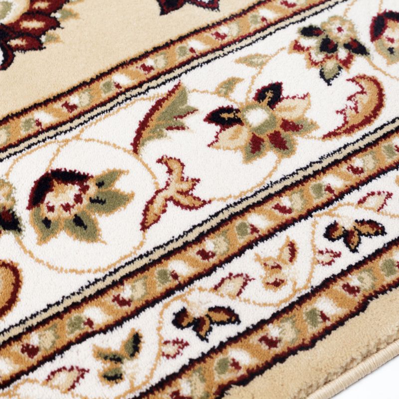 Tapis de couloir à motifs persans beige Sherborne