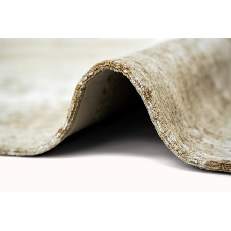 Tapis de Salon rectangulaire haut de gamme Virgin Land Mercury beige détail surjet Tapis de Salon rectangulaire haut de gamme Virgin Land Mercury beige détail surjet