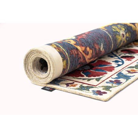 Tapis de salon Suzani Origine multi détail etiquette Tapis de salon Suzani Origine multi détail etiquette