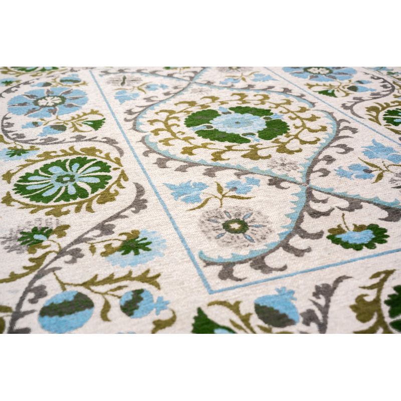 Tapis de salon Suzani Slavia multi blanc détail couleur