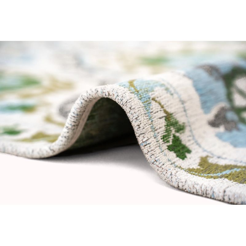 Tapis de salon Suzani Slavia multi blanc détail surjet