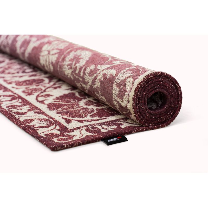 Tapis de salon Suzani Zephyr beige et bordeau détail etiquette