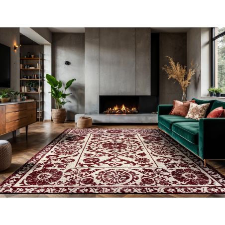 Tapis de salon Suzani Zephyr beige et bordeau ambiance Tapis de salon Suzani Zephyr beige et bordeau ambiance