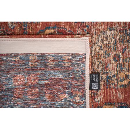 Tapis de salon Kasak Aksou rouge détail revetement Tapis de salon Kasak Aksou rouge détail revetement