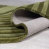 Tapis en laine vert forme originale Conway retro détail revetement