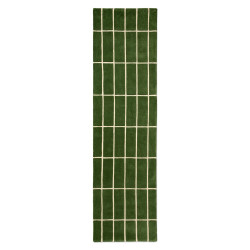 Tapis de couloir haut de gamme en laine vert Tiiliskivi par Marimekko