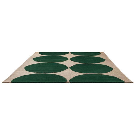 Tapis haut de gamme en laine vert Isot Kivet par Marimekko à plat