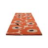 Tapis de couloir en laine orange Unikko par Marimekko vue dessus