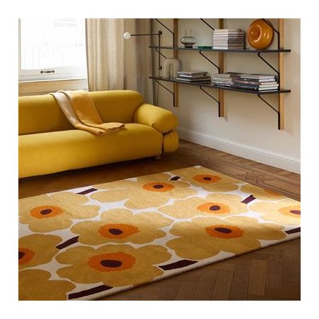 Tapis haut de gamme en laine miel Unikko par Marimekko AMBIANCE