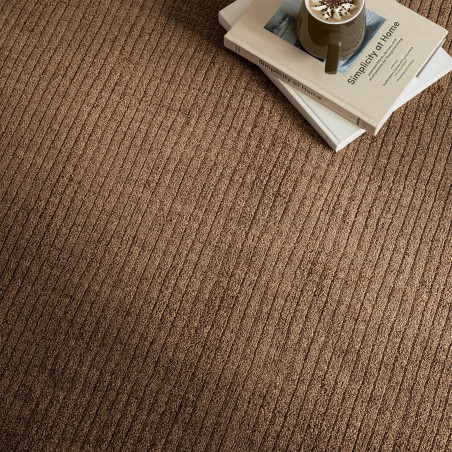 Tapis de salon tissé à la main en polyester recyclé marron chocolat Rowan