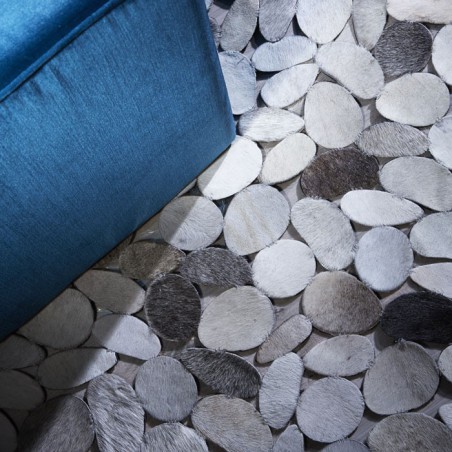 Tapis en Peau Island Effet Galets par Home Spirit Tapis en Peau Island Effet Galets par Home Spirit