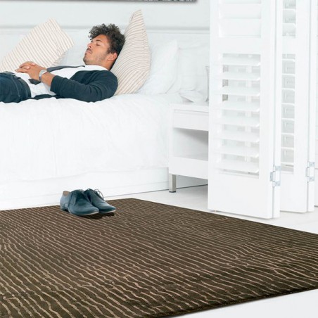 Tapis en laine de Nouvelle Zélande et viscose marron Bali par Angelo Tapis en laine de Nouvelle Zélande et viscose marron Bali par Angelo