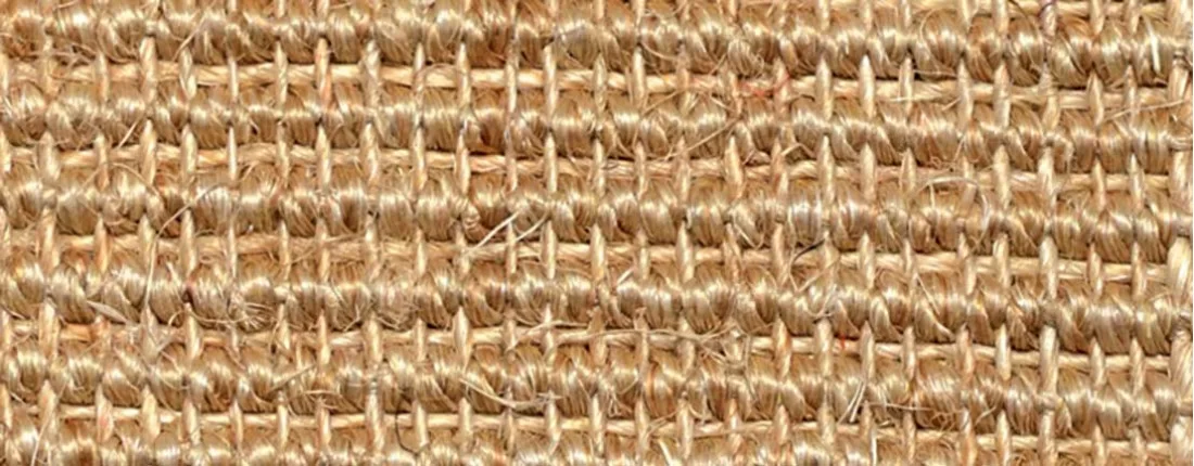 Tapis en jonc de mer et sisal